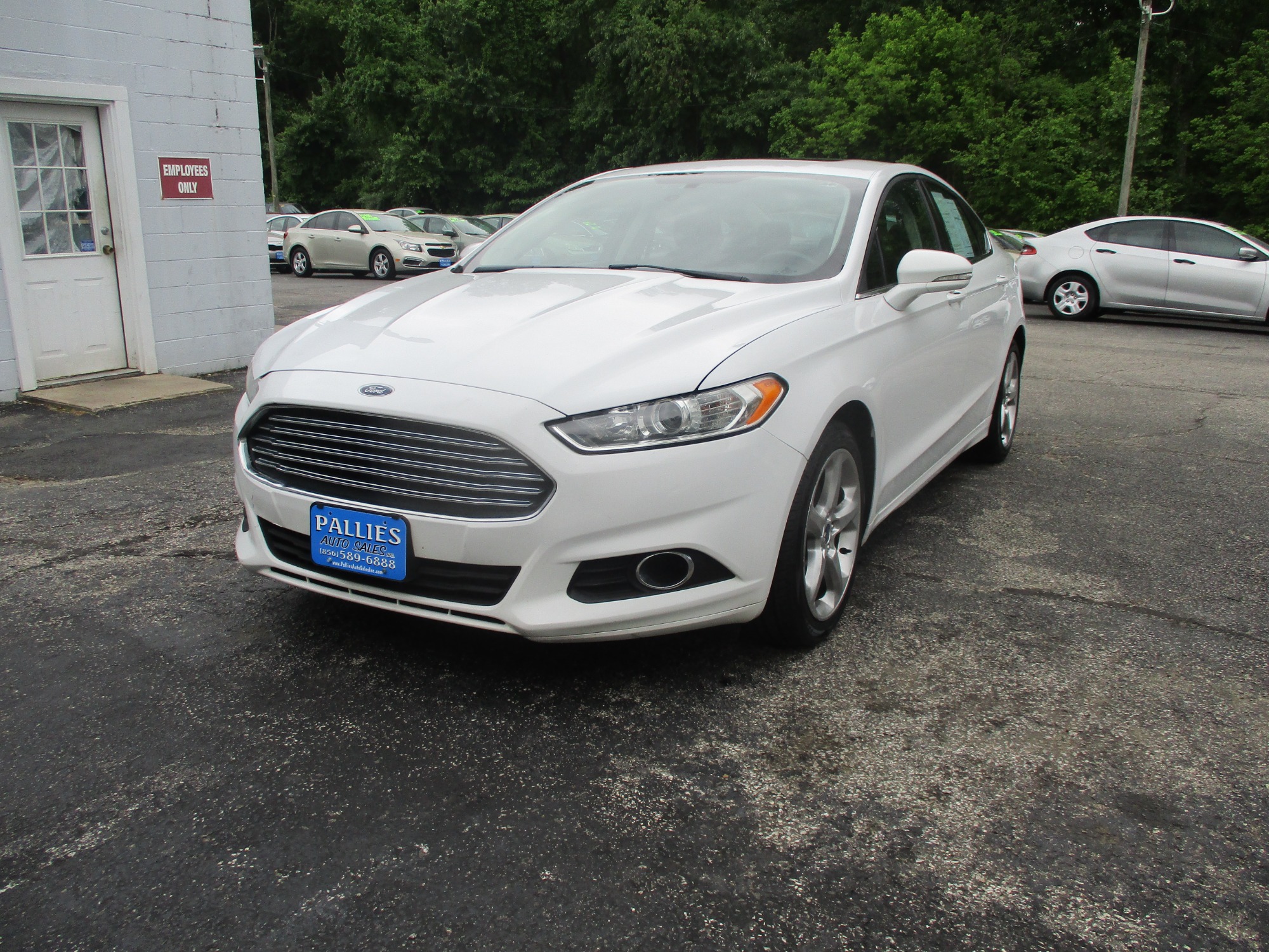 photo of 2016 Ford Fusion SE